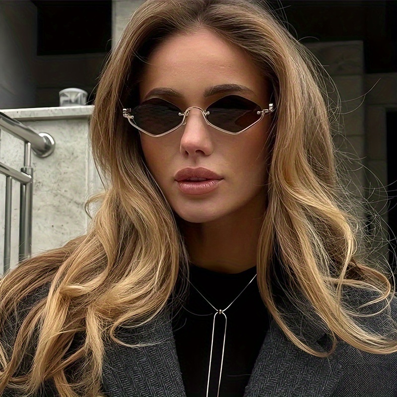 Nova Armação Decorativa em For - Street Fashion Look avaliação e preço